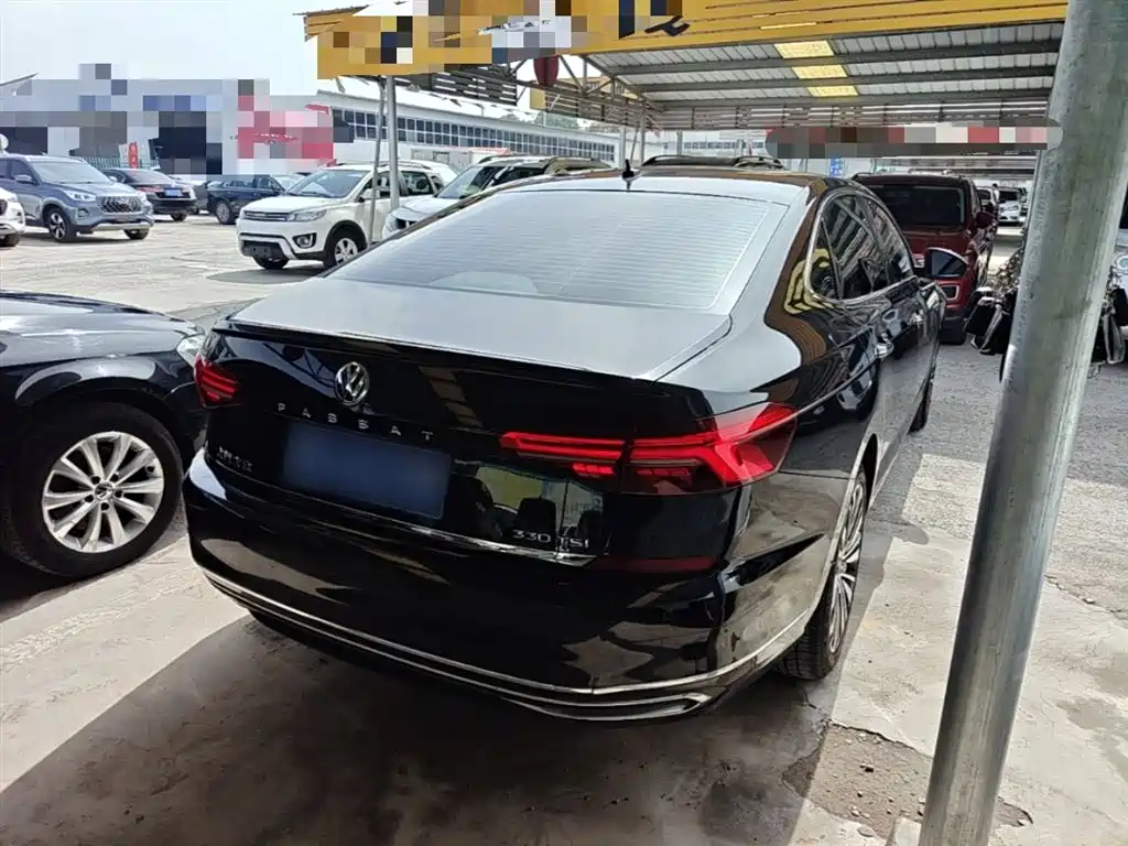 Volkswagen Passat — фото 7