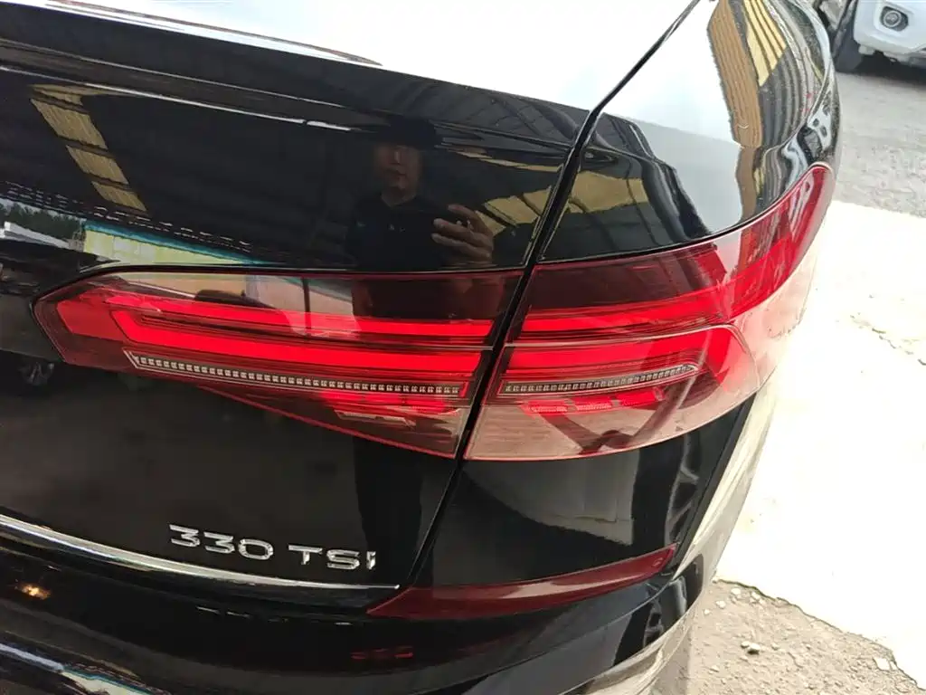 Volkswagen Passat — фото 8