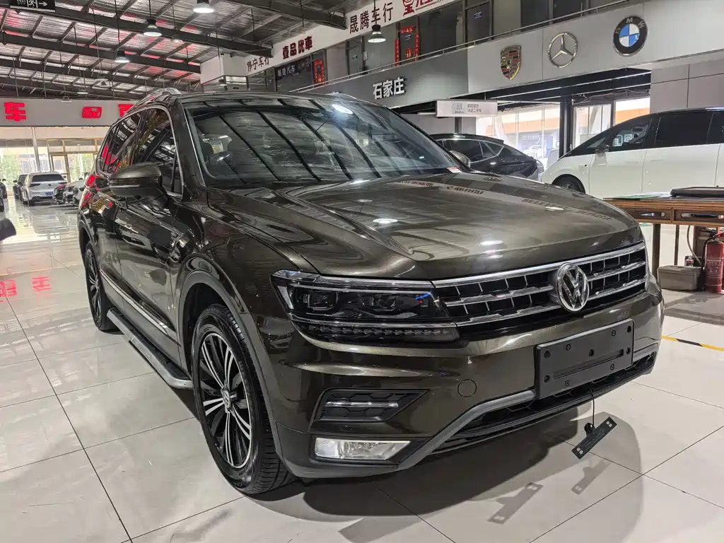 Volkswagen Tiguan L — фото 3