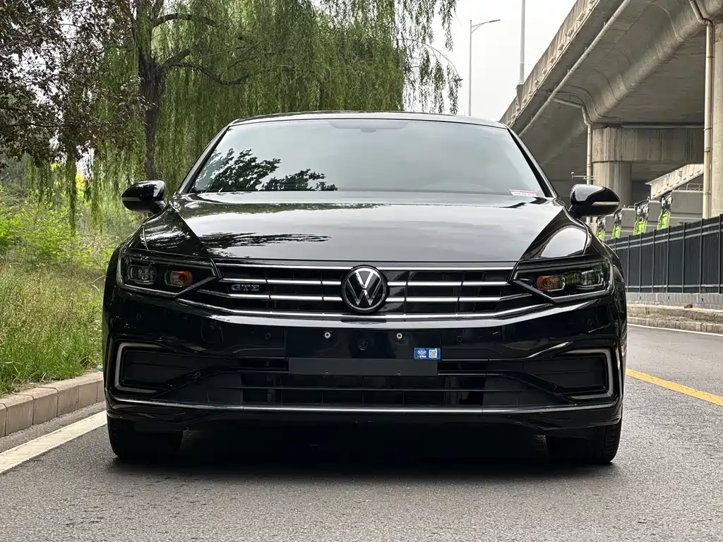 Volkswagen Magotan GTE PHEV — фото 2