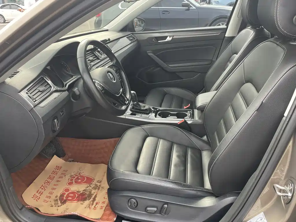 Volkswagen Passat — фото 6