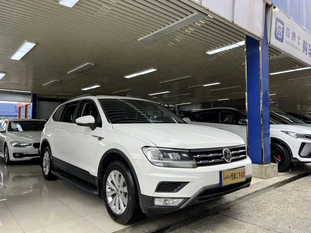 Volkswagen Tiguan L — фото 3