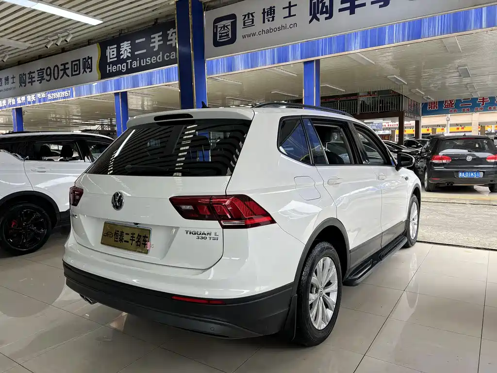 Volkswagen Tiguan L — фото 8