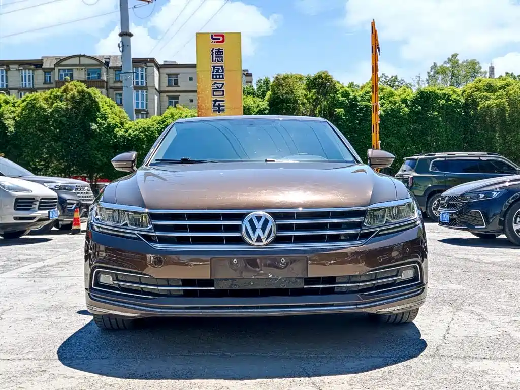 Volkswagen Phideon — фото 2