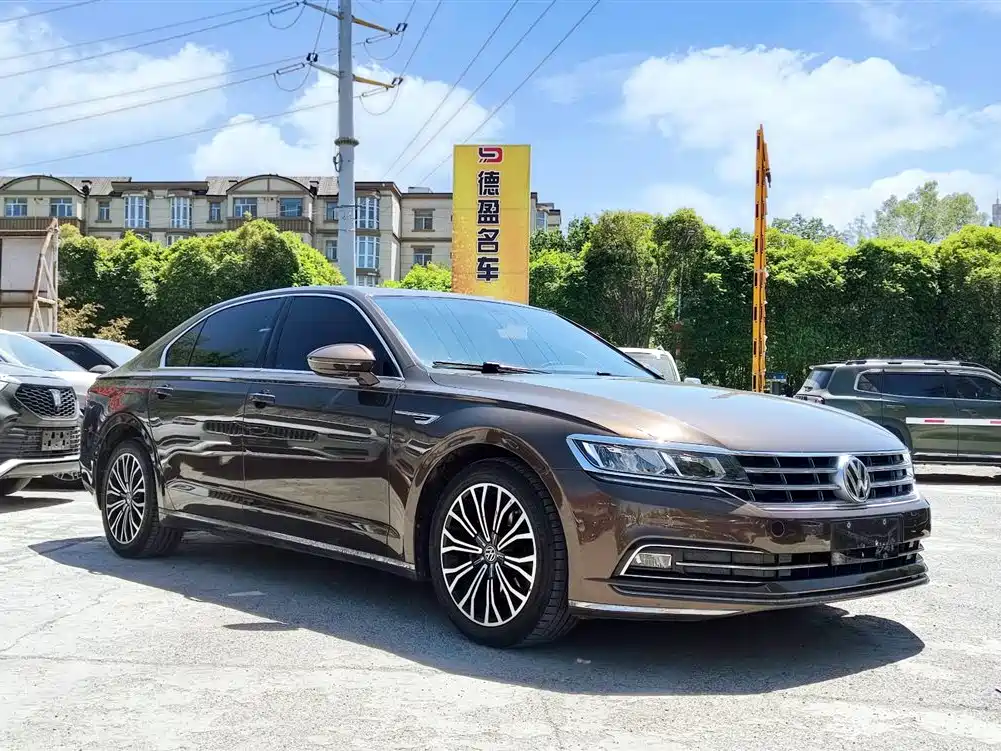 Volkswagen Phideon — фото 3