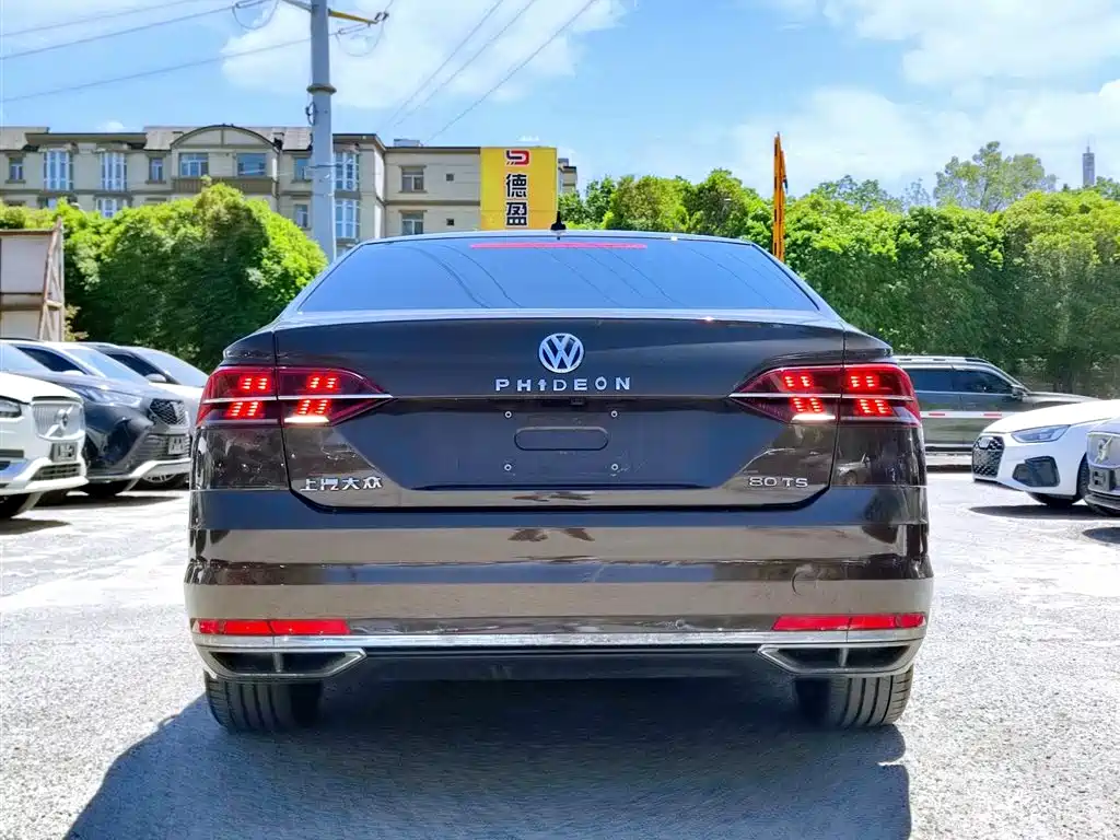Volkswagen Phideon — фото 5