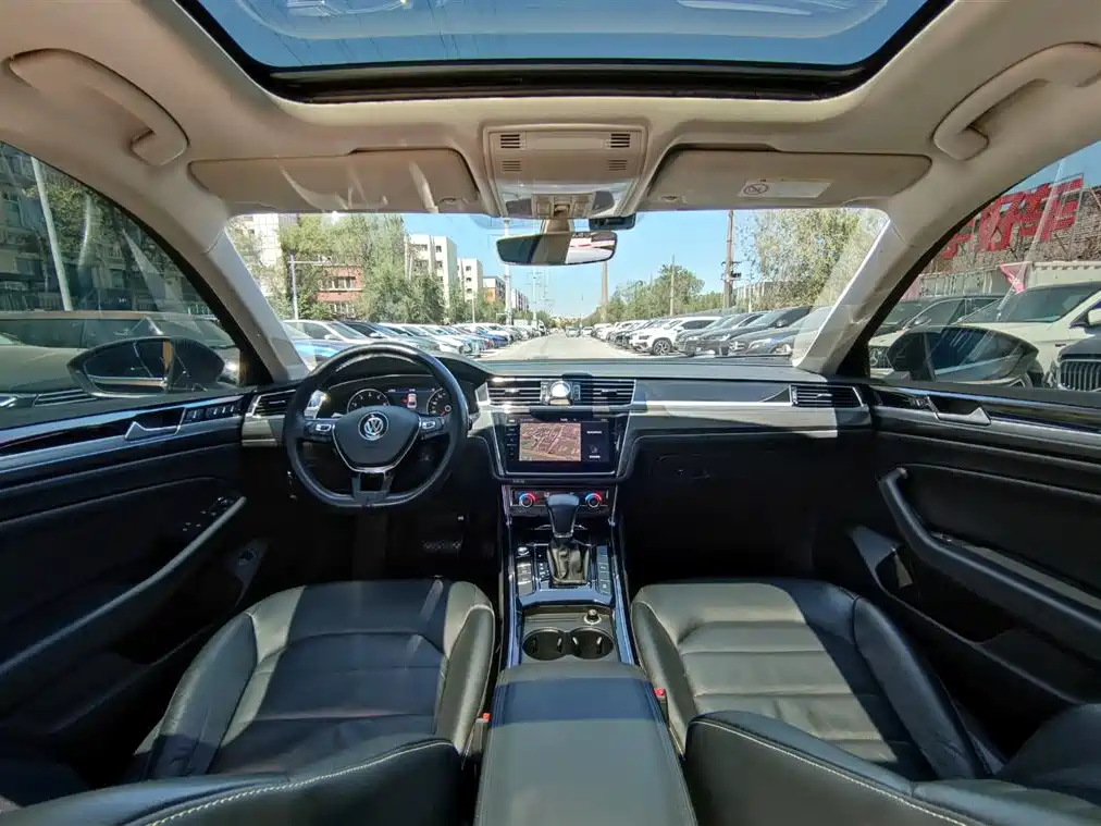 Volkswagen Phideon — фото 9