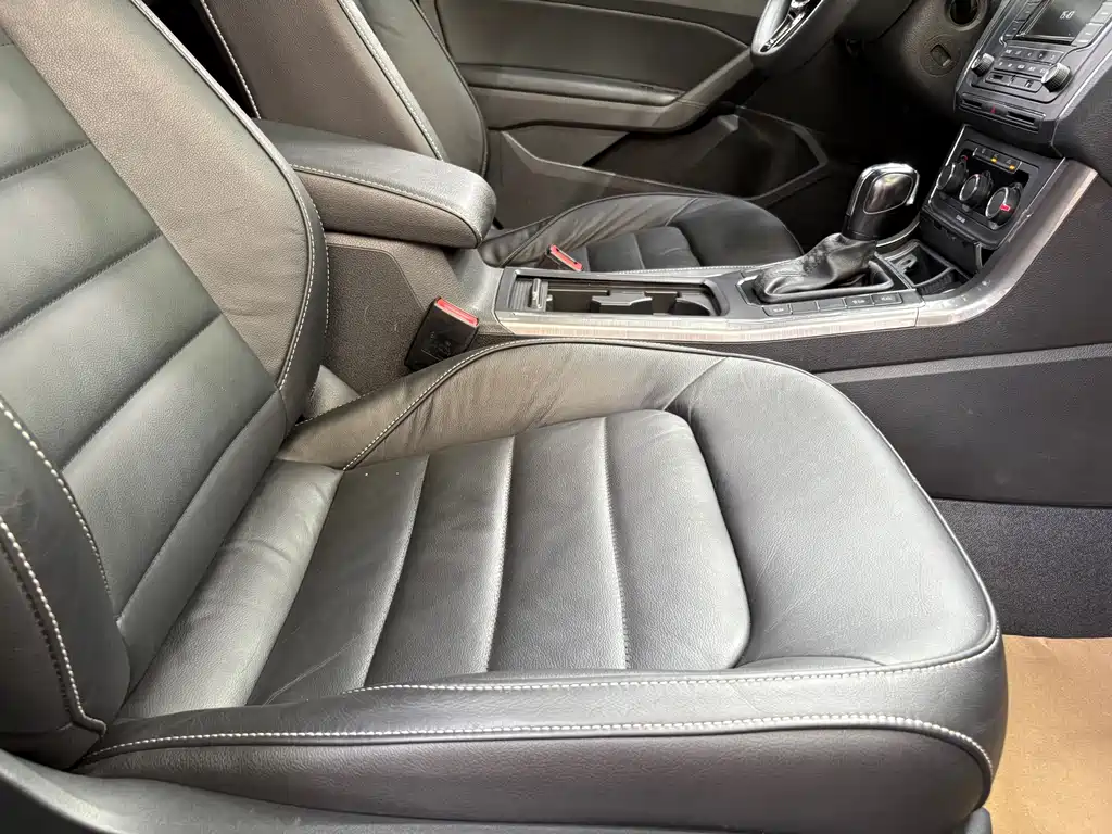 Volkswagen Passat — фото 7