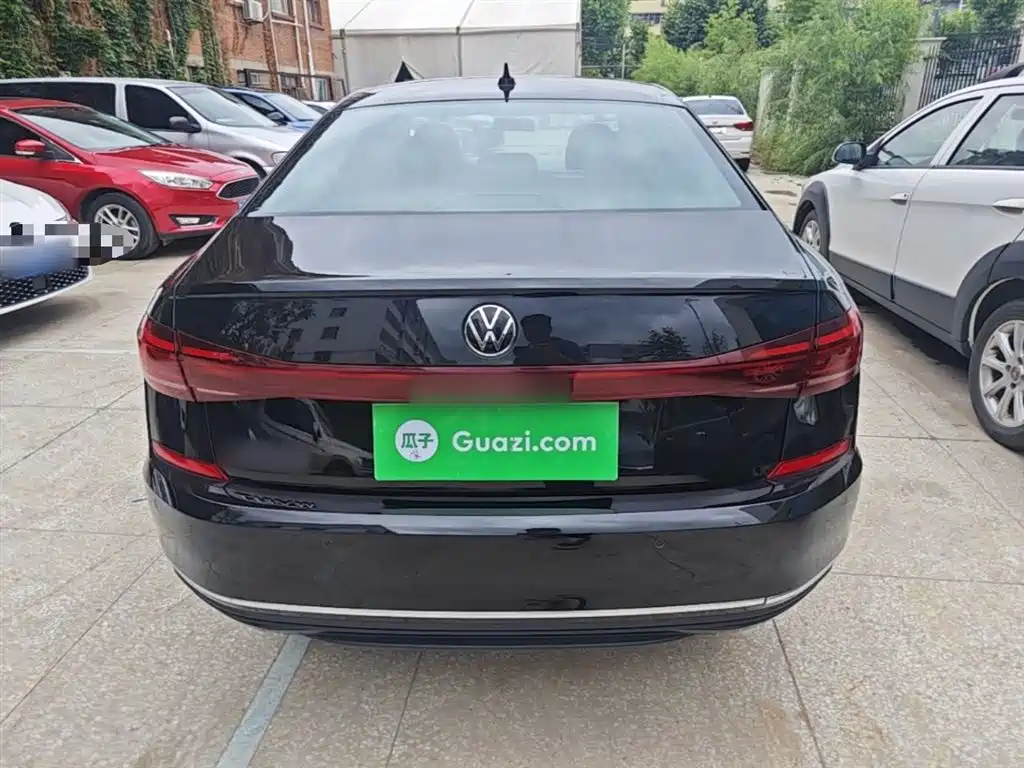 Volkswagen Passat — фото 6