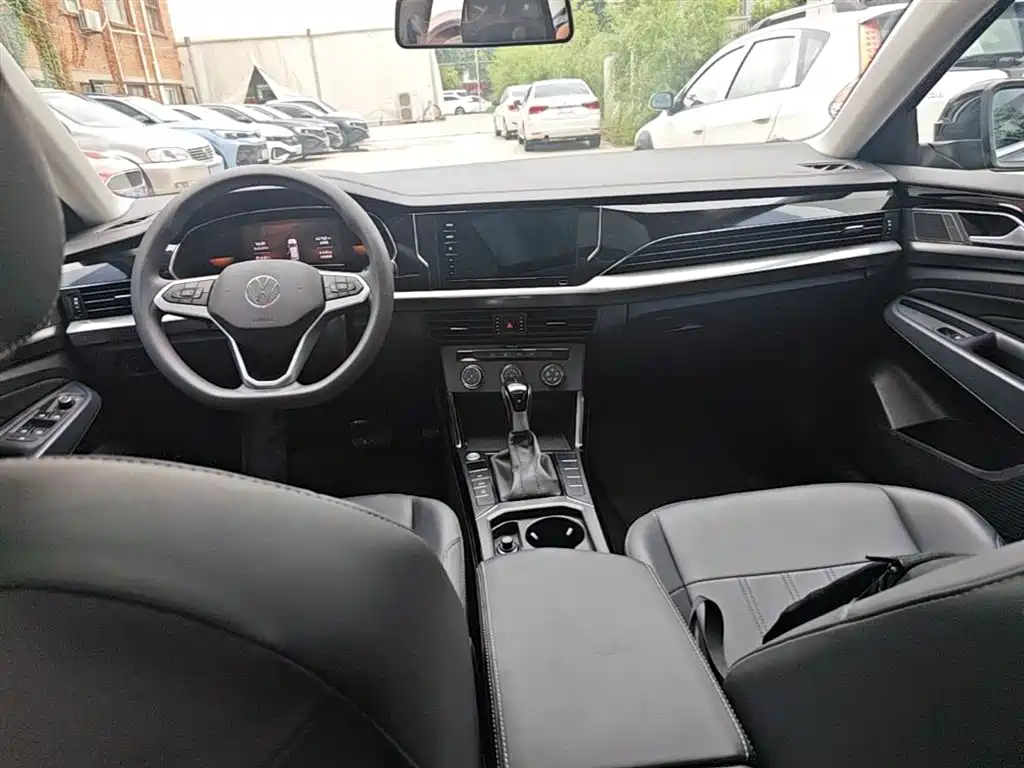 Volkswagen Passat — фото 10