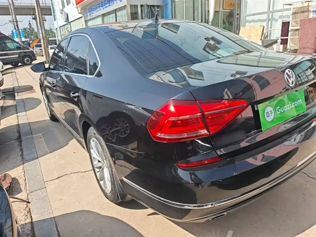 Volkswagen Passat — фото 5