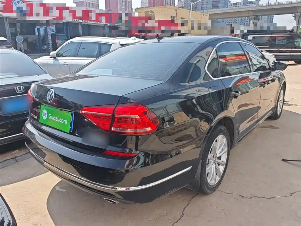 Volkswagen Passat — фото 7
