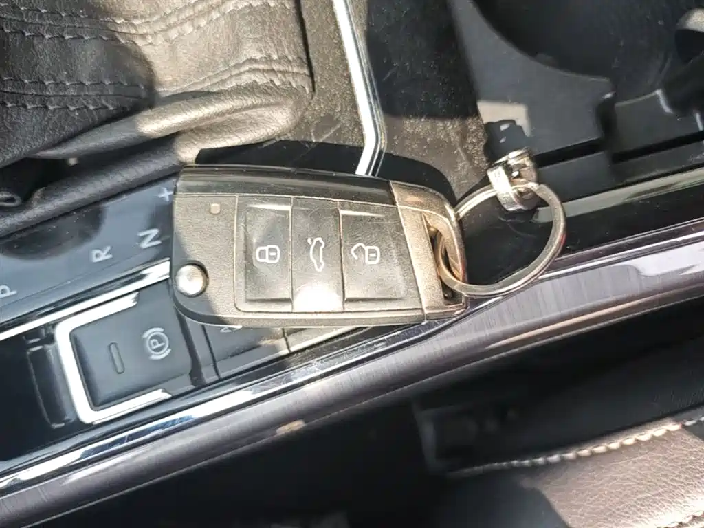 Volkswagen Passat — фото 9
