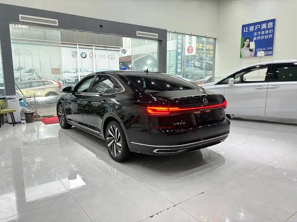 Volkswagen Passat — фото 4