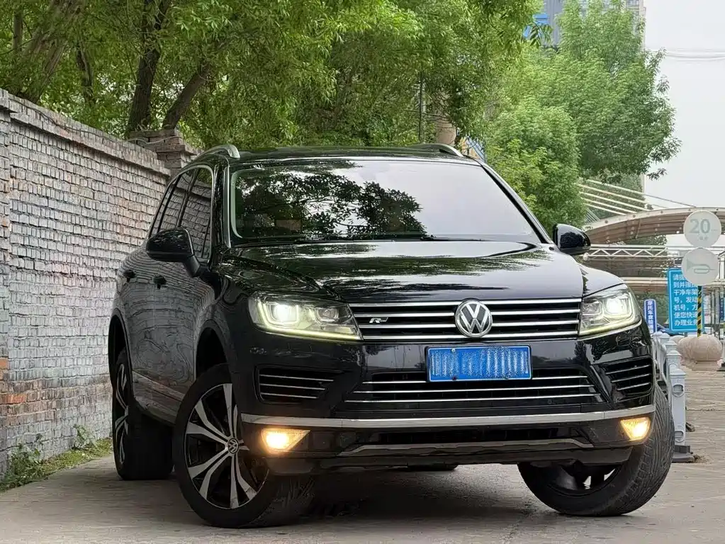 Volkswagen Touareg — фото 3