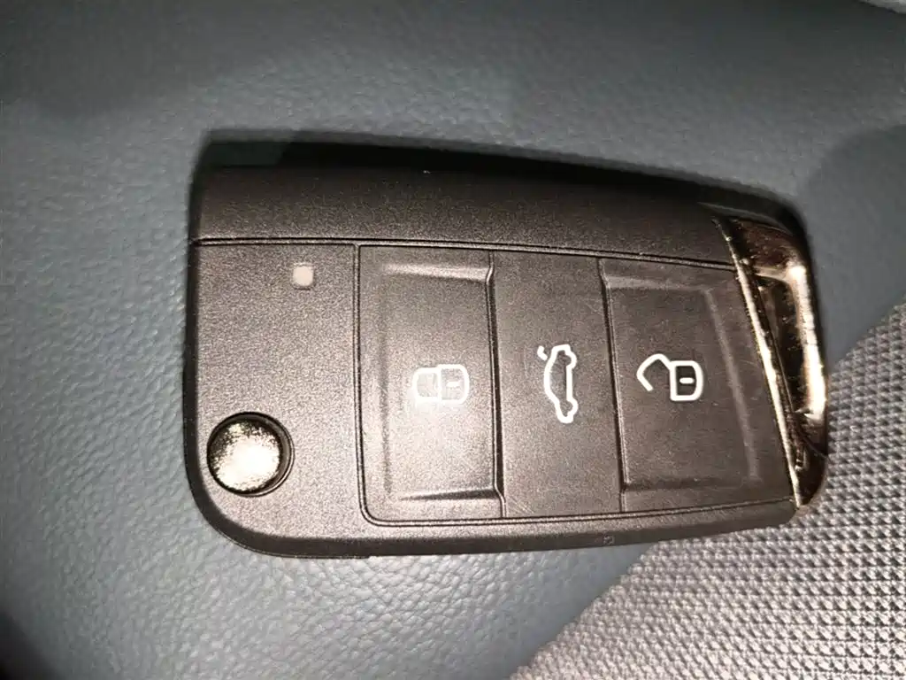 Volkswagen Tharu — фото 9