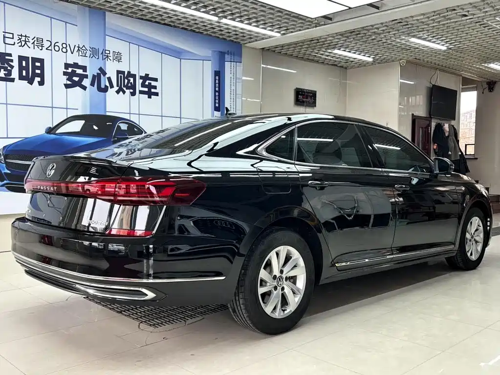 Volkswagen Passat — фото 4