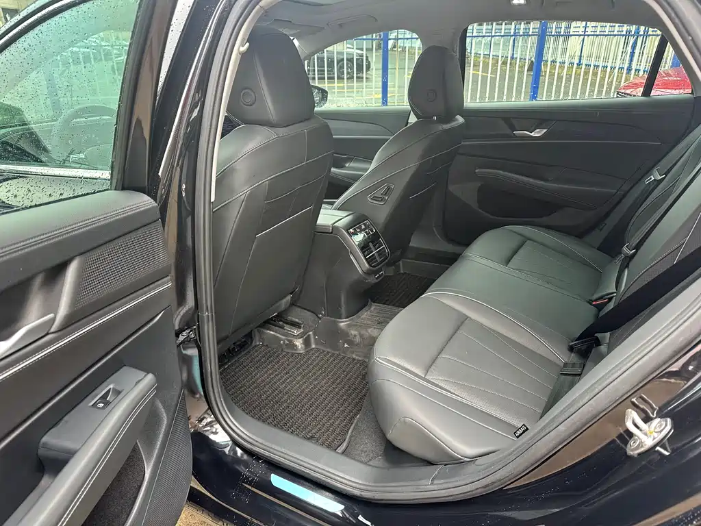 Volkswagen Passat — фото 5