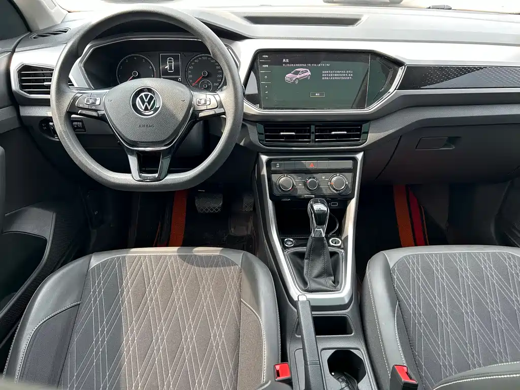 Volkswagen T-Cross — фото 8