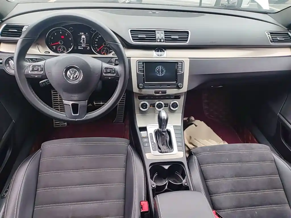 Volkswagen CC — фото 10