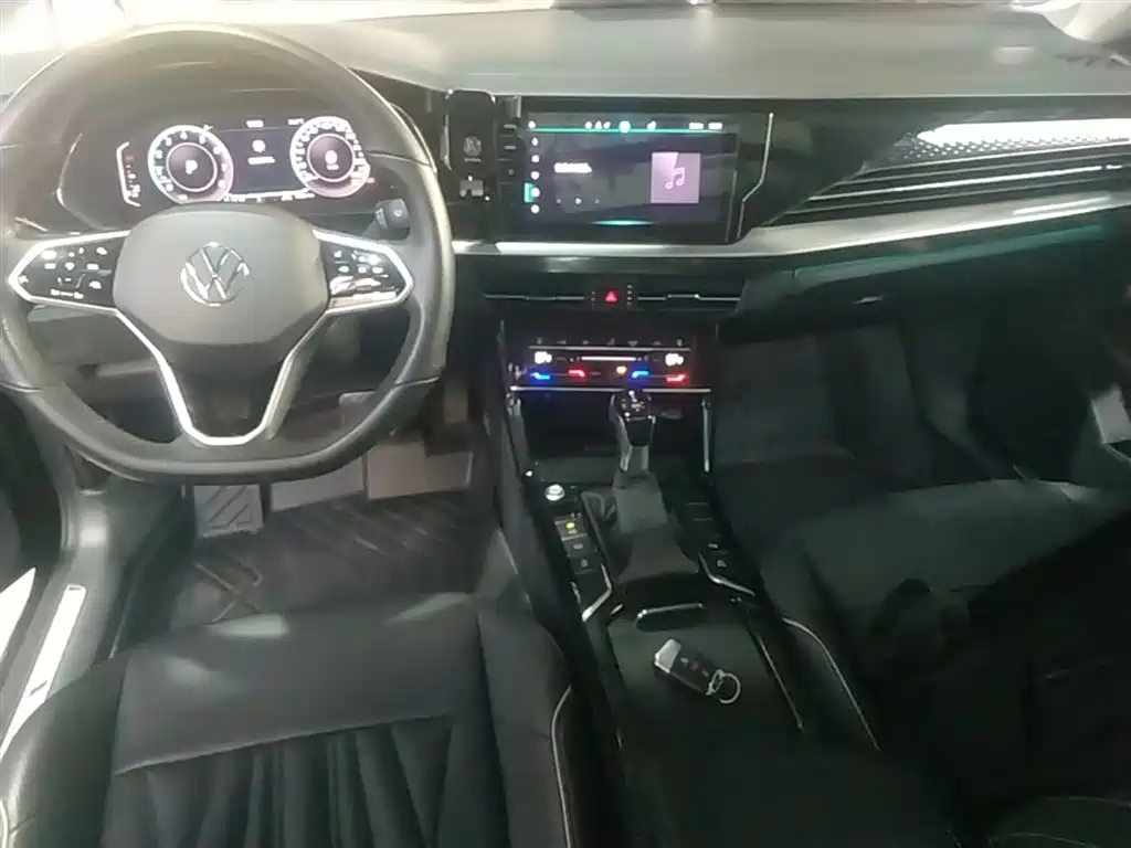 Volkswagen Passat — фото 10