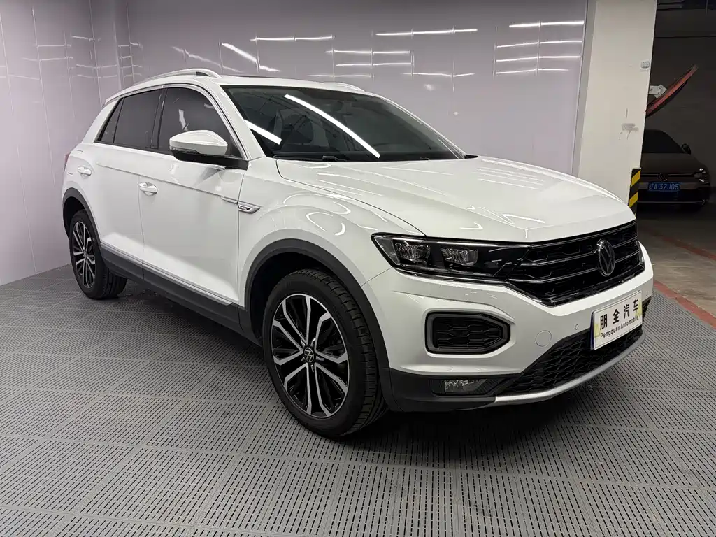 Volkswagen T-Roc — фото 3