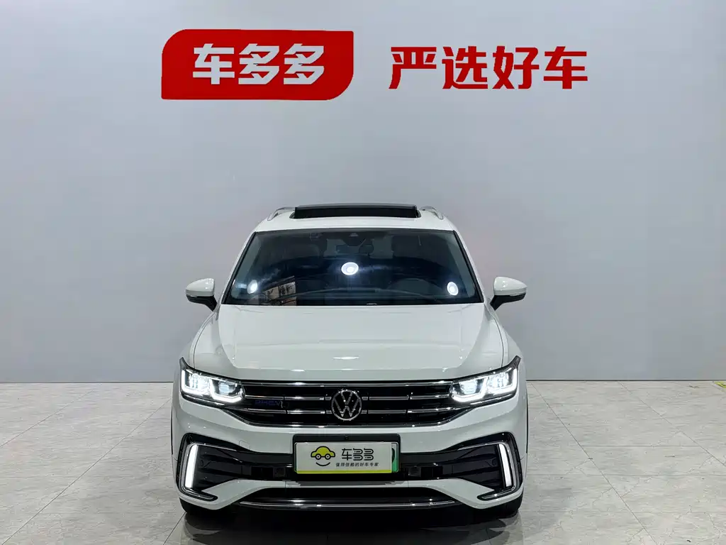 Volkswagen Tiguan L PHEV — фото 2