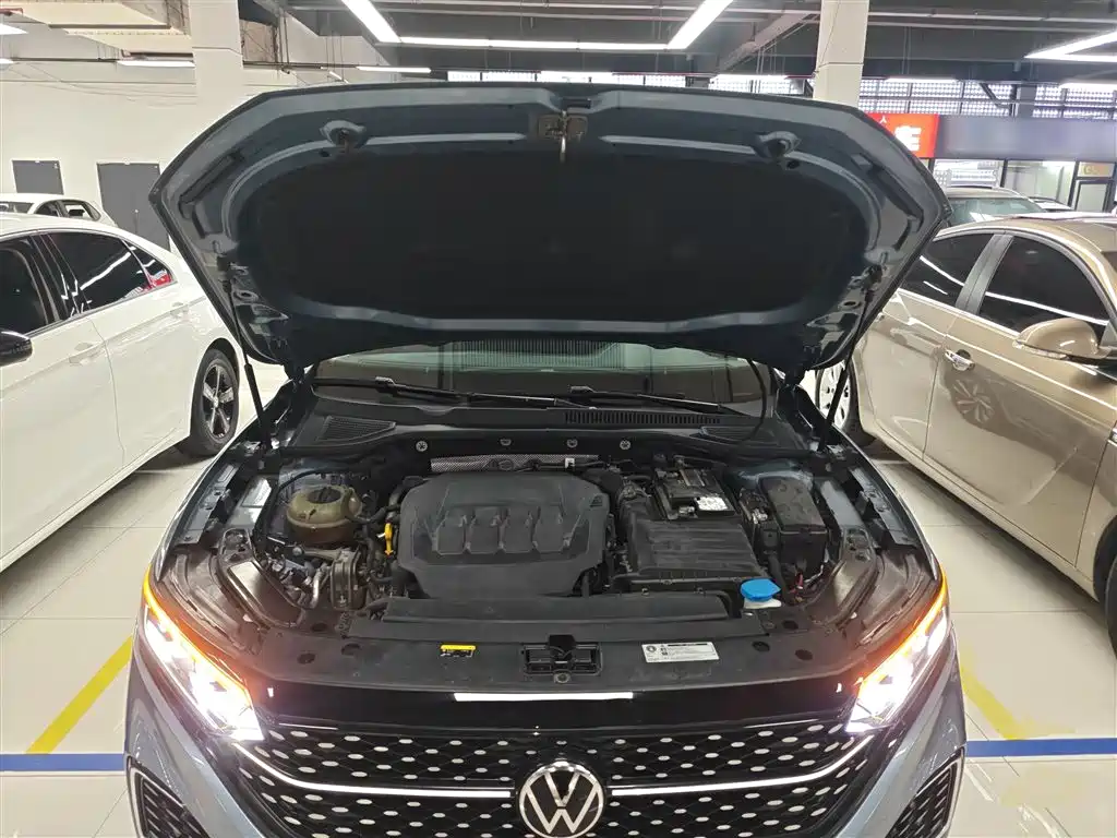 Volkswagen Passat — фото 10