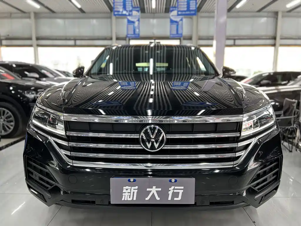 Volkswagen Touareg — фото 2