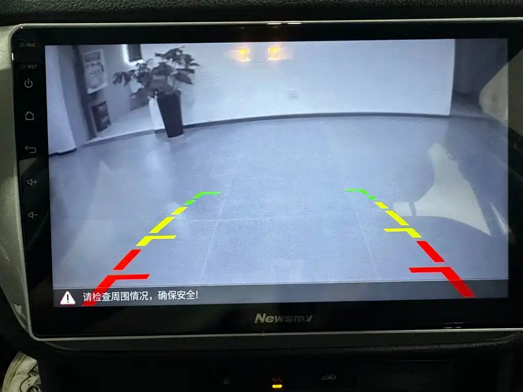 Volkswagen Lavida — фото 10