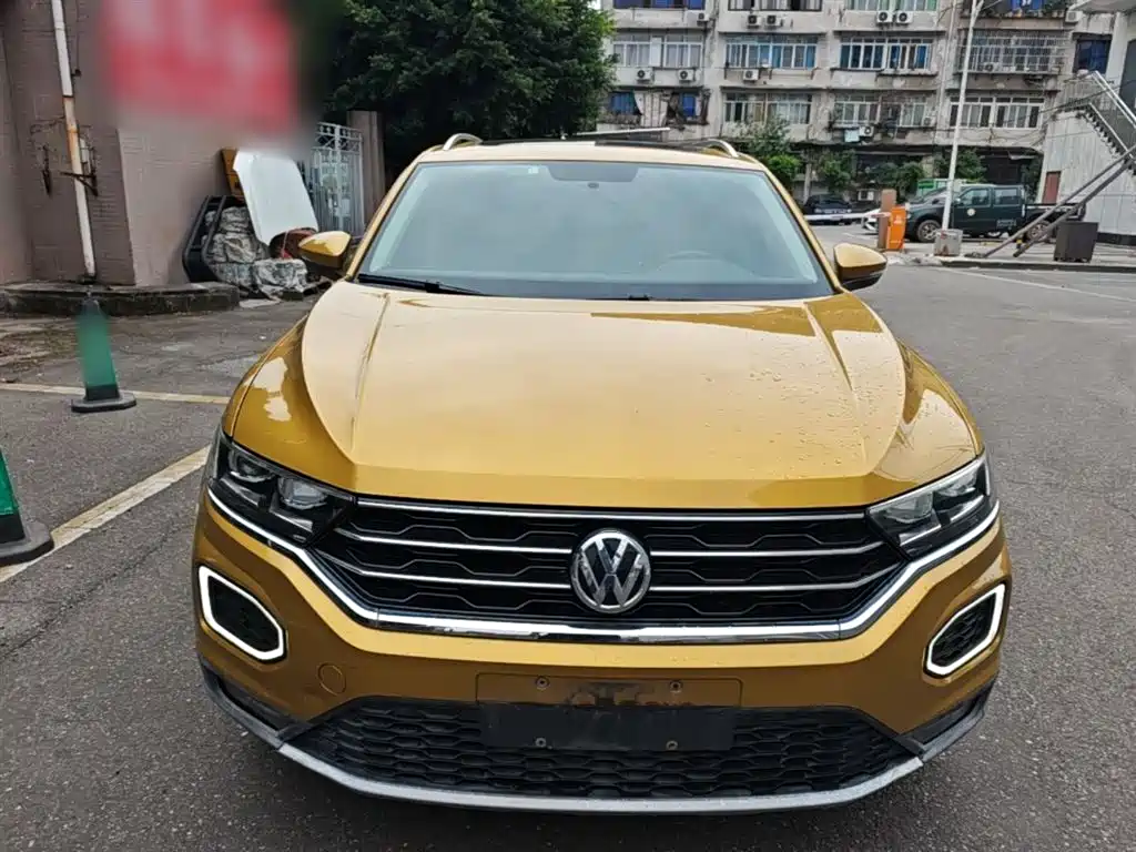 Volkswagen T-Roc — фото 3
