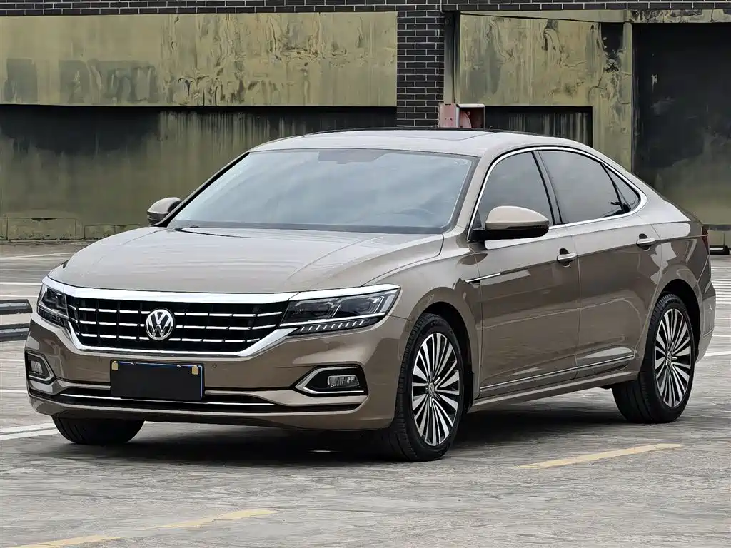 Volkswagen Passat — фото 2