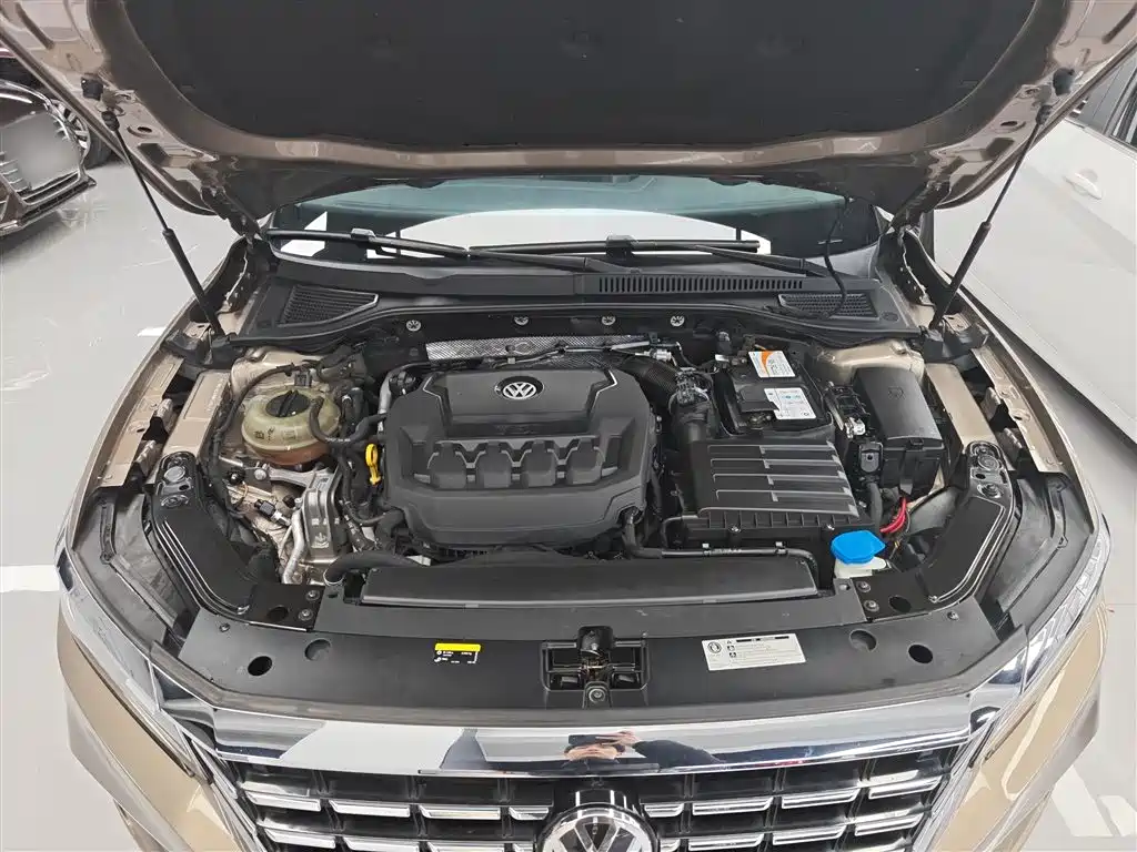 Volkswagen Passat — фото 10