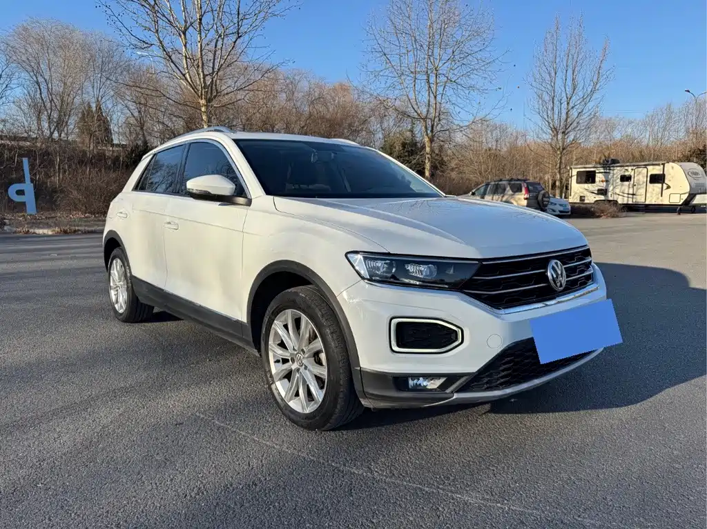 Volkswagen T-Roc — фото 4