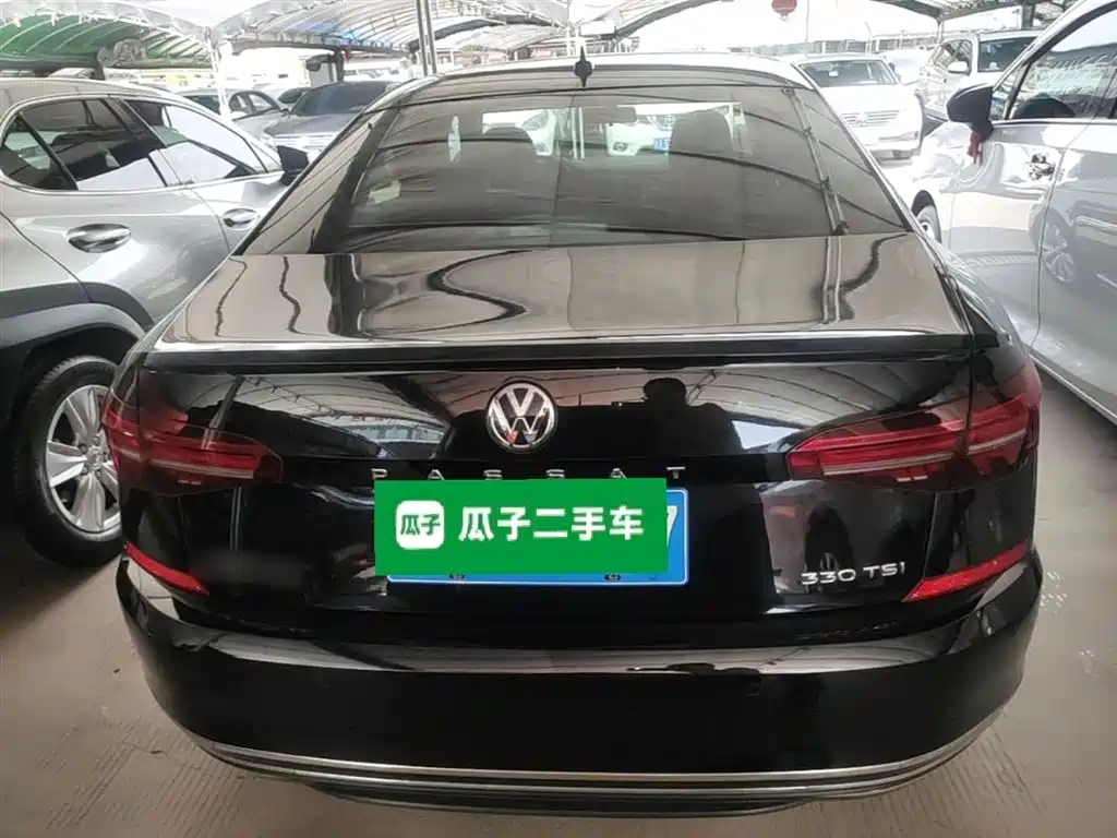 Volkswagen Passat — фото 6