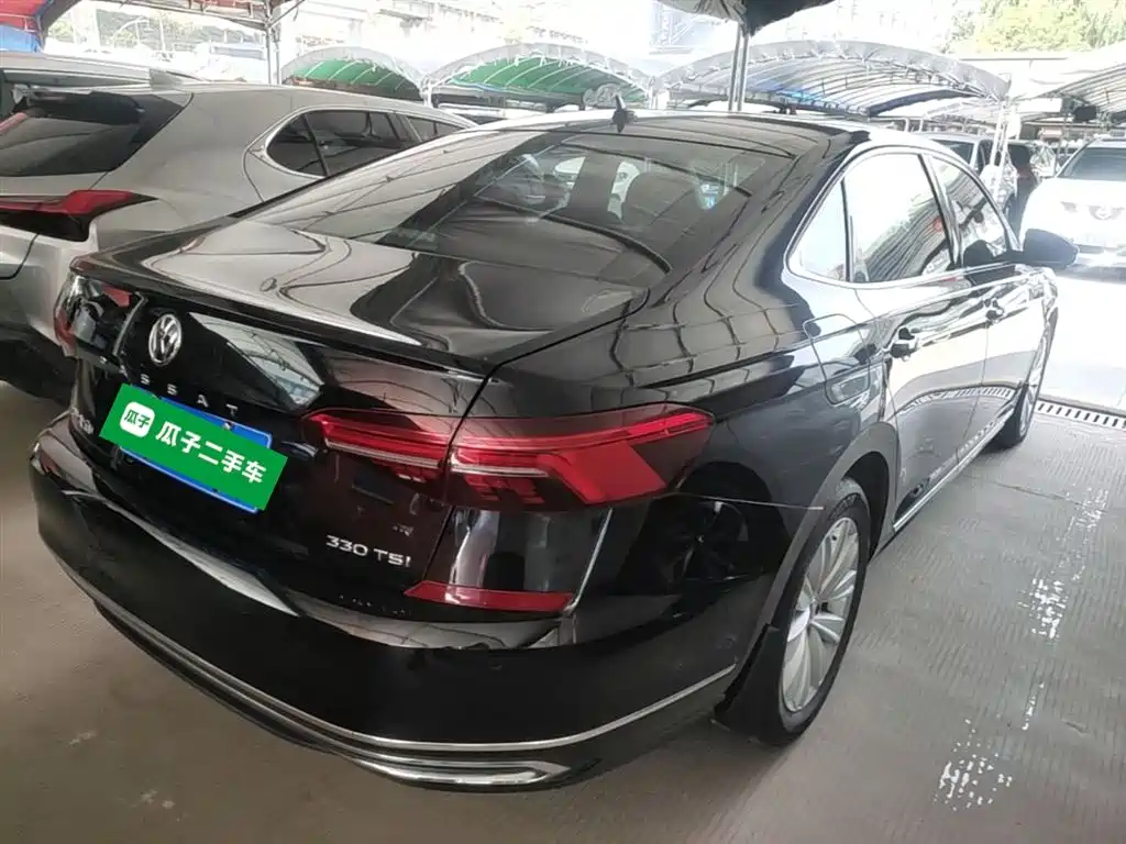 Volkswagen Passat — фото 7
