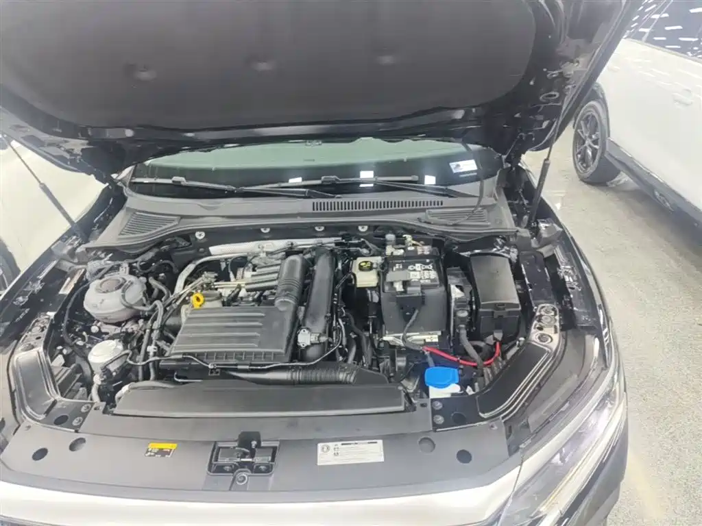 Volkswagen Passat — фото 20