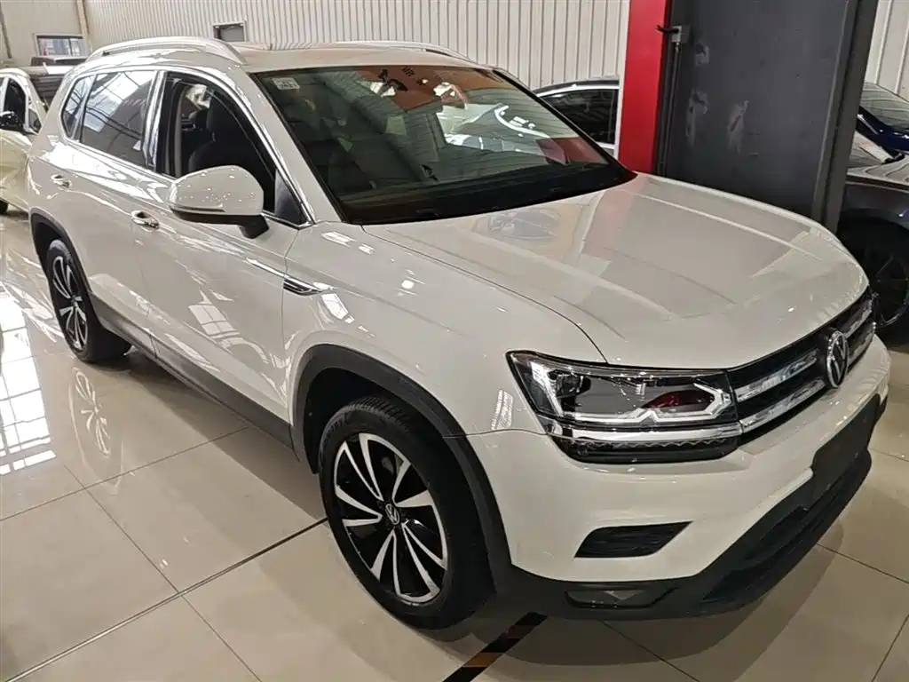 Volkswagen Tharu — фото 4