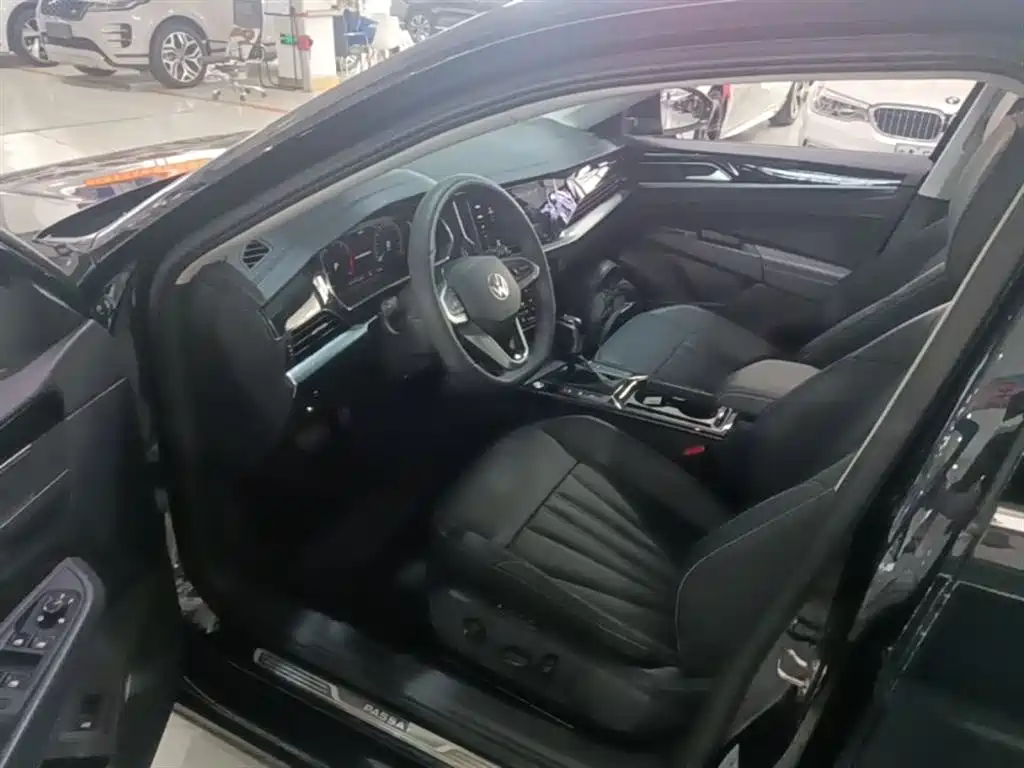 Volkswagen Passat — фото 8