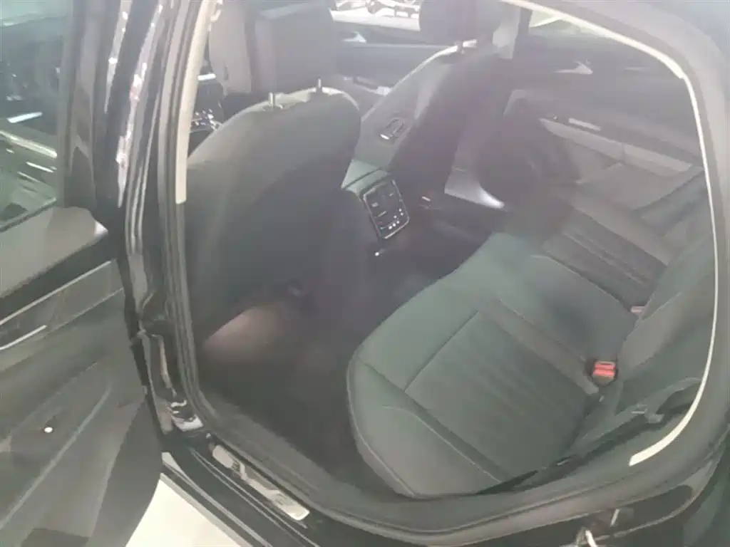Volkswagen Passat — фото 10