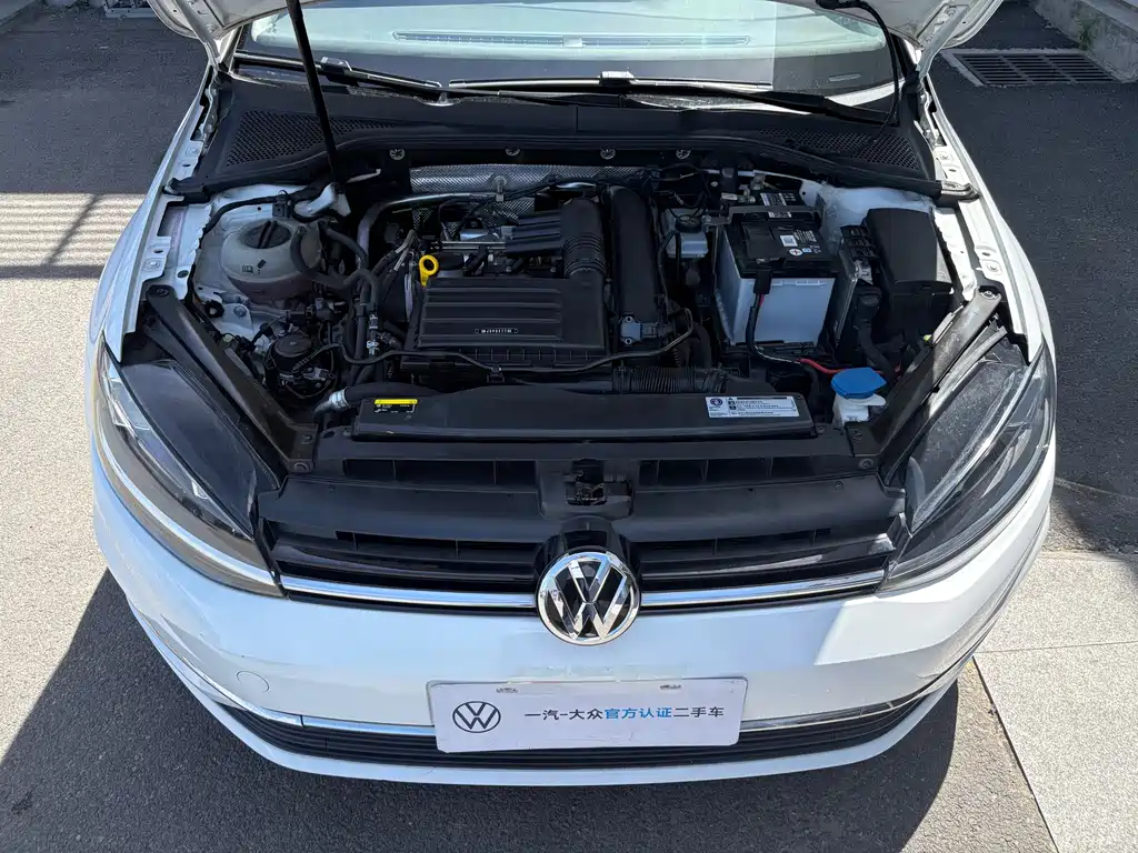 Volkswagen Golf — фото 4