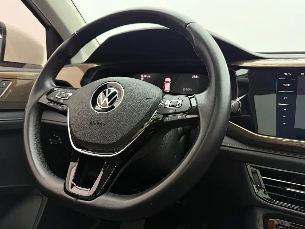 Volkswagen Tharu — фото 15