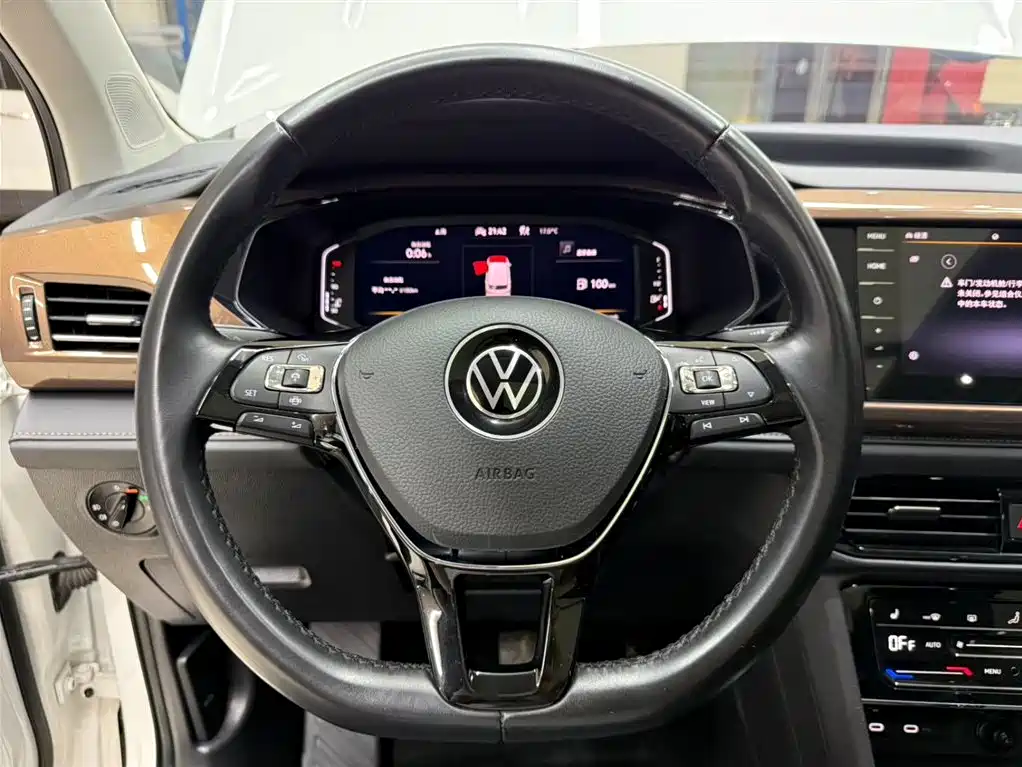 Volkswagen Tharu — фото 11