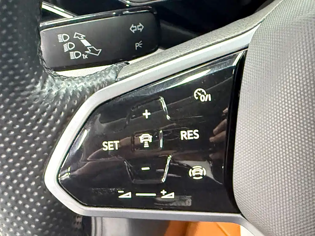 Volkswagen Passat — фото 11