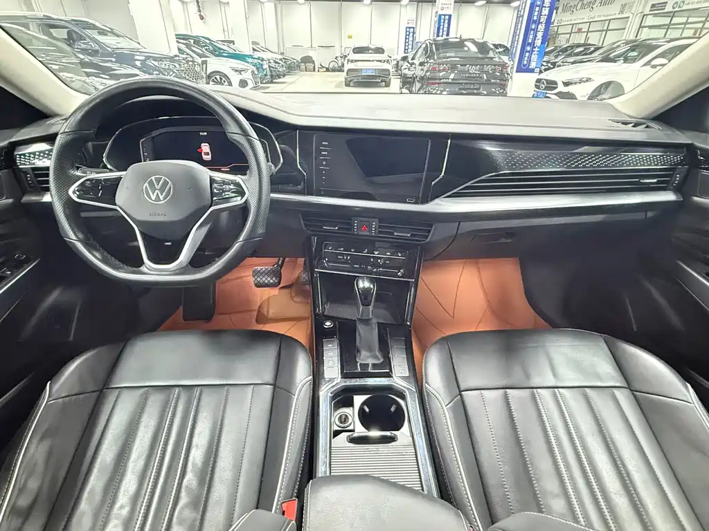 Volkswagen Passat — фото 19
