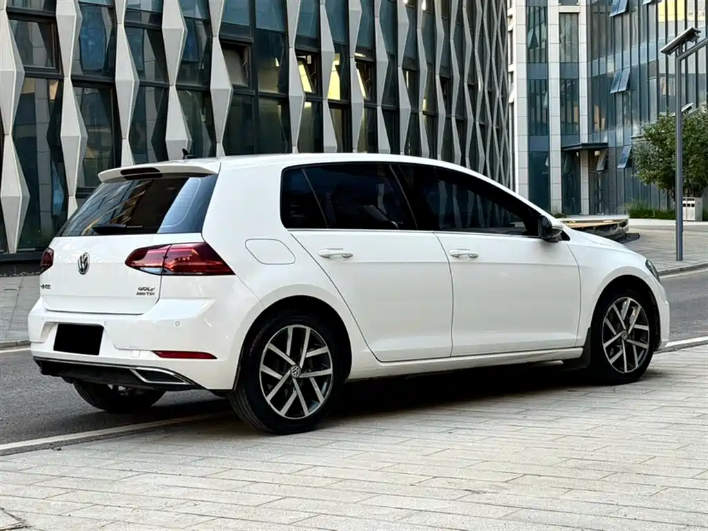 Volkswagen Golf — фото 4