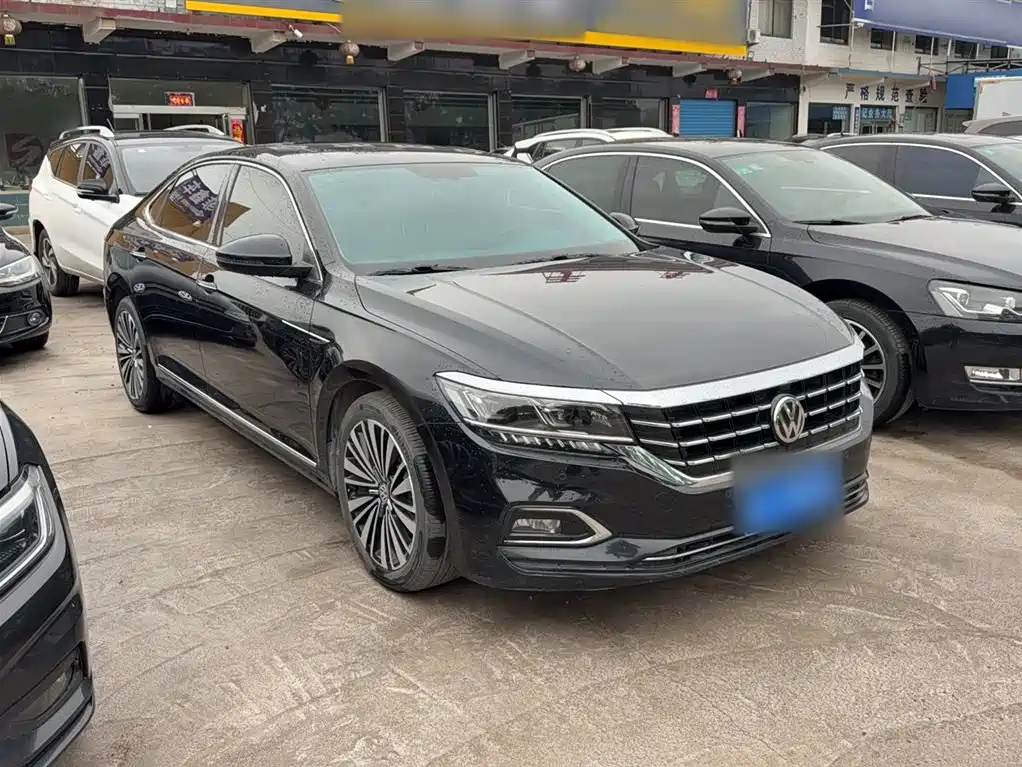 Volkswagen Passat — фото 4