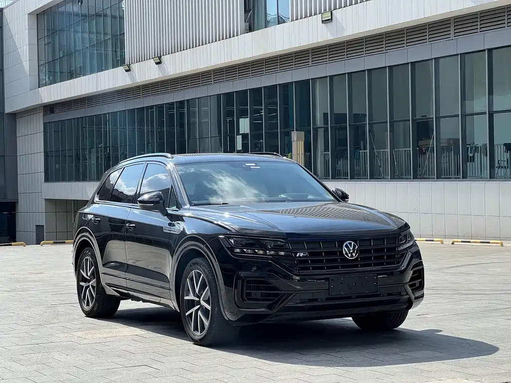 Volkswagen Touareg — фото 3