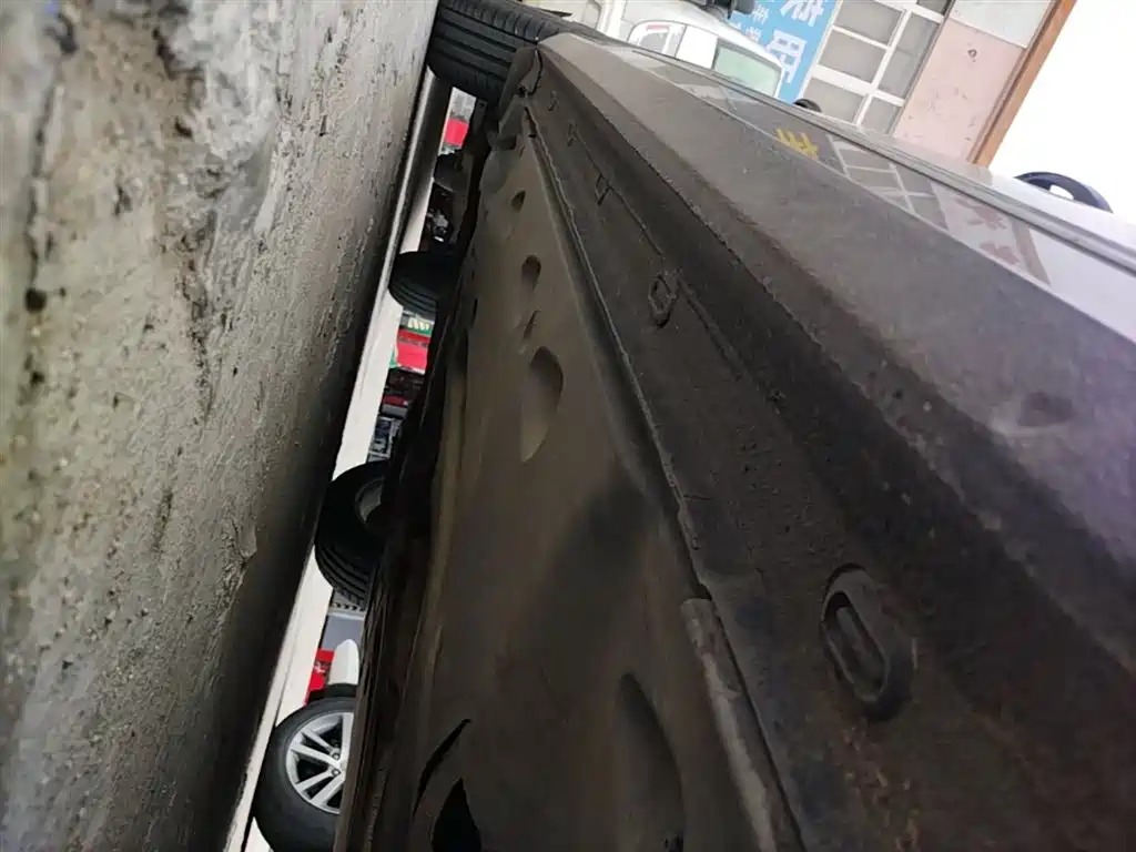 Volkswagen Passat — фото 21