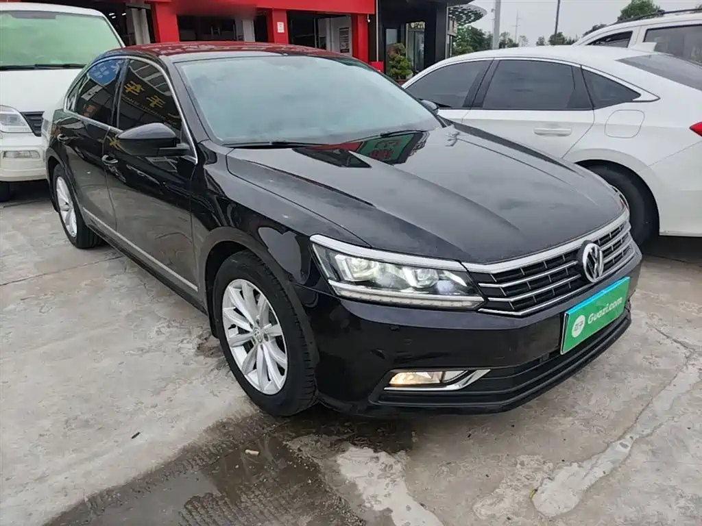 Volkswagen Passat — фото 4